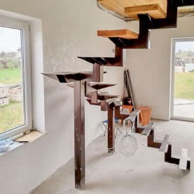 Монтаж лестниц